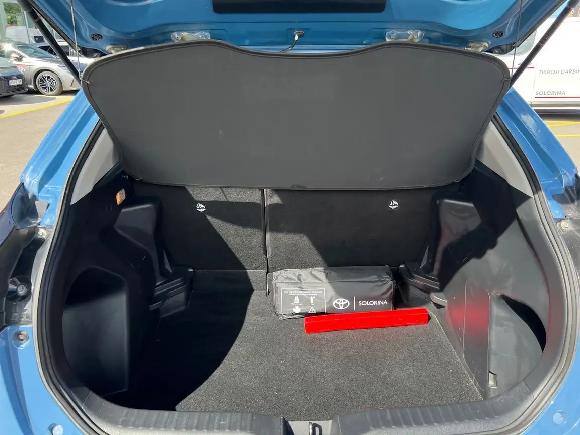 TOYOTA YARIS CROSS