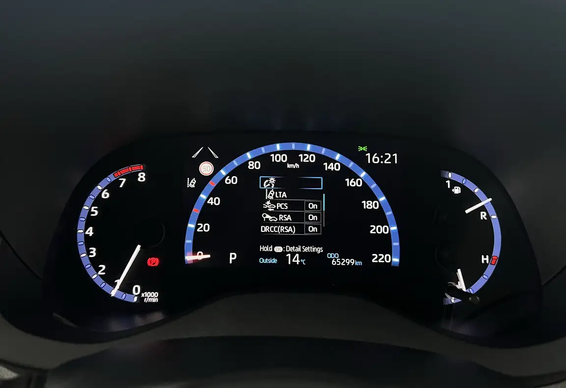 TOYOTA YARIS CROSS