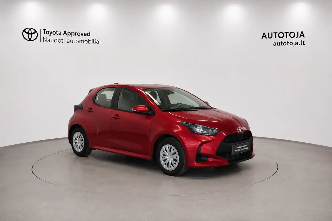 TOYOTA YARIS