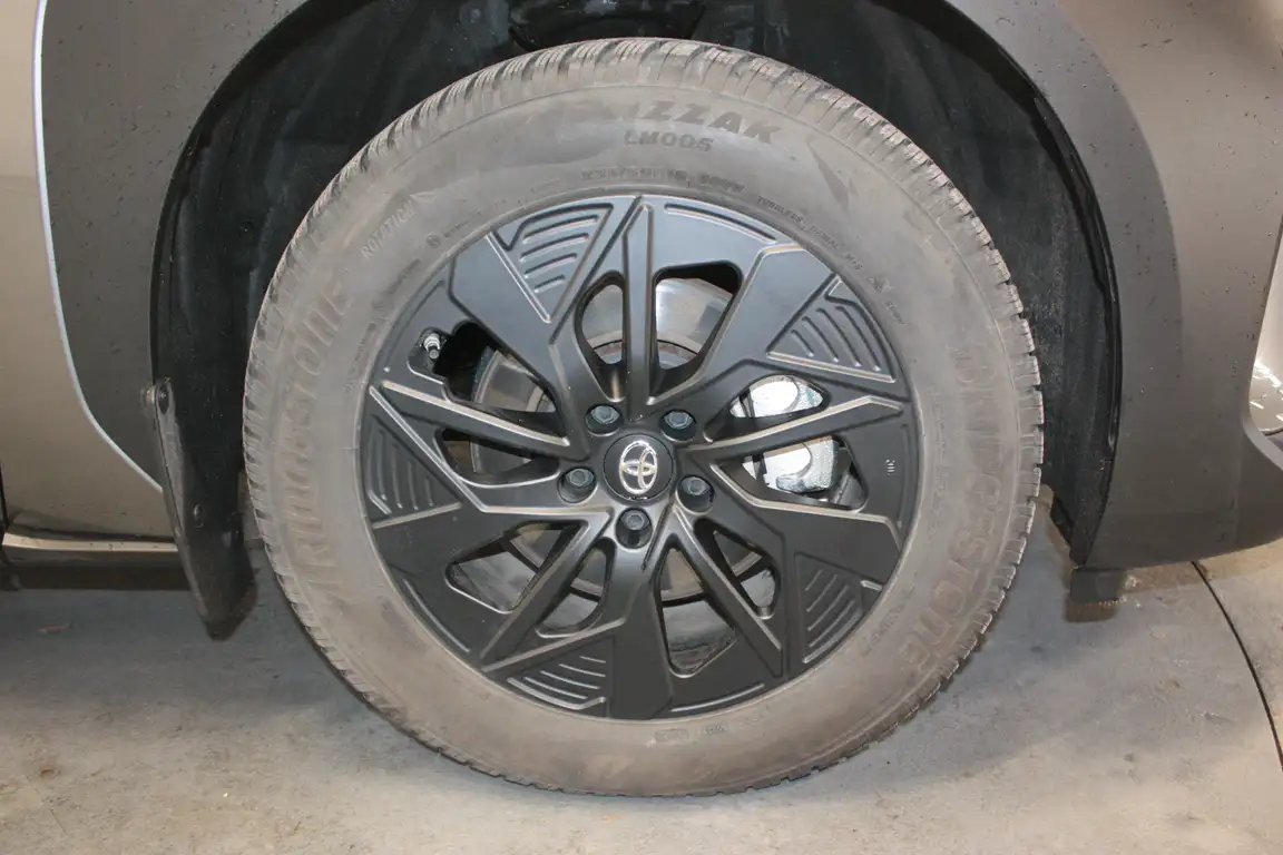 TOYOTA BZ