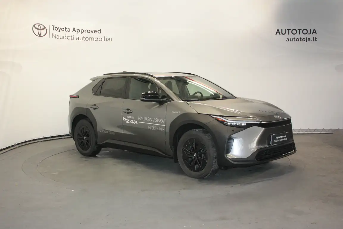 TOYOTA BZ