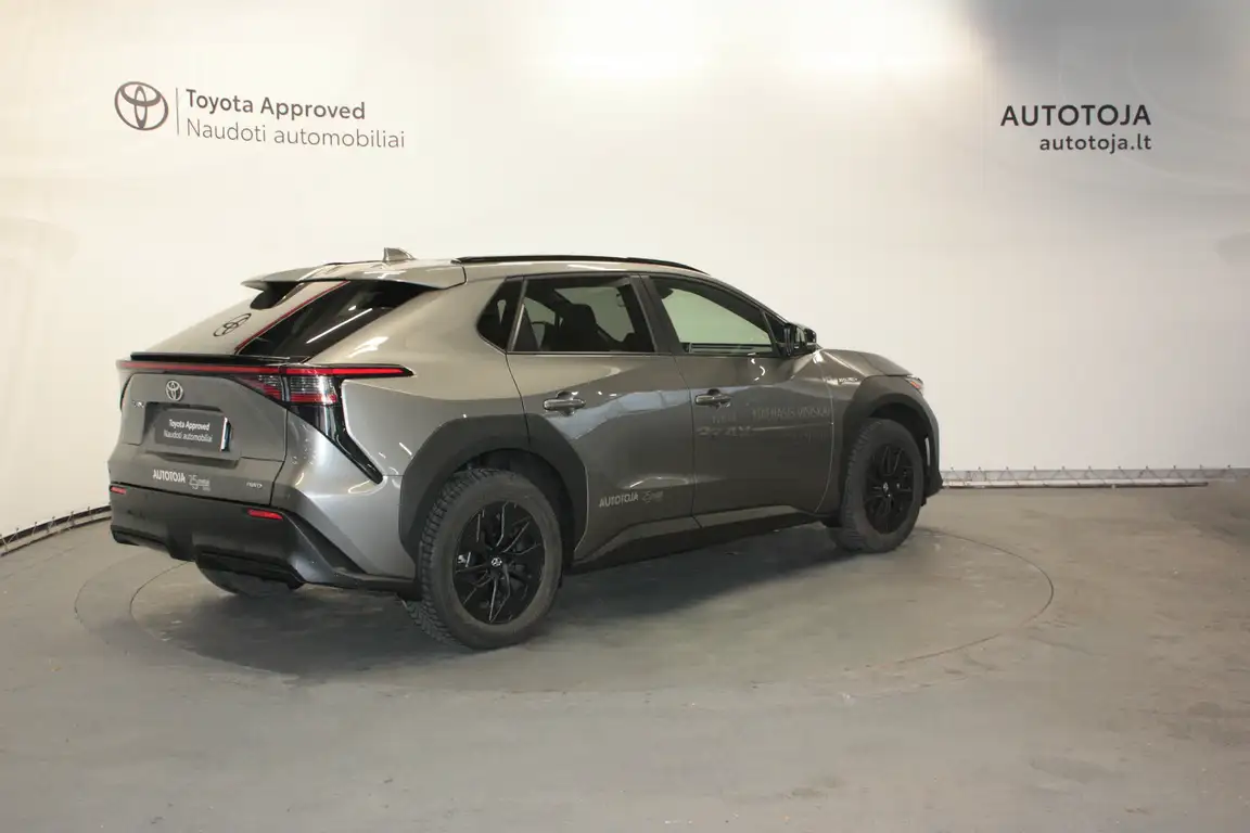 TOYOTA BZ
