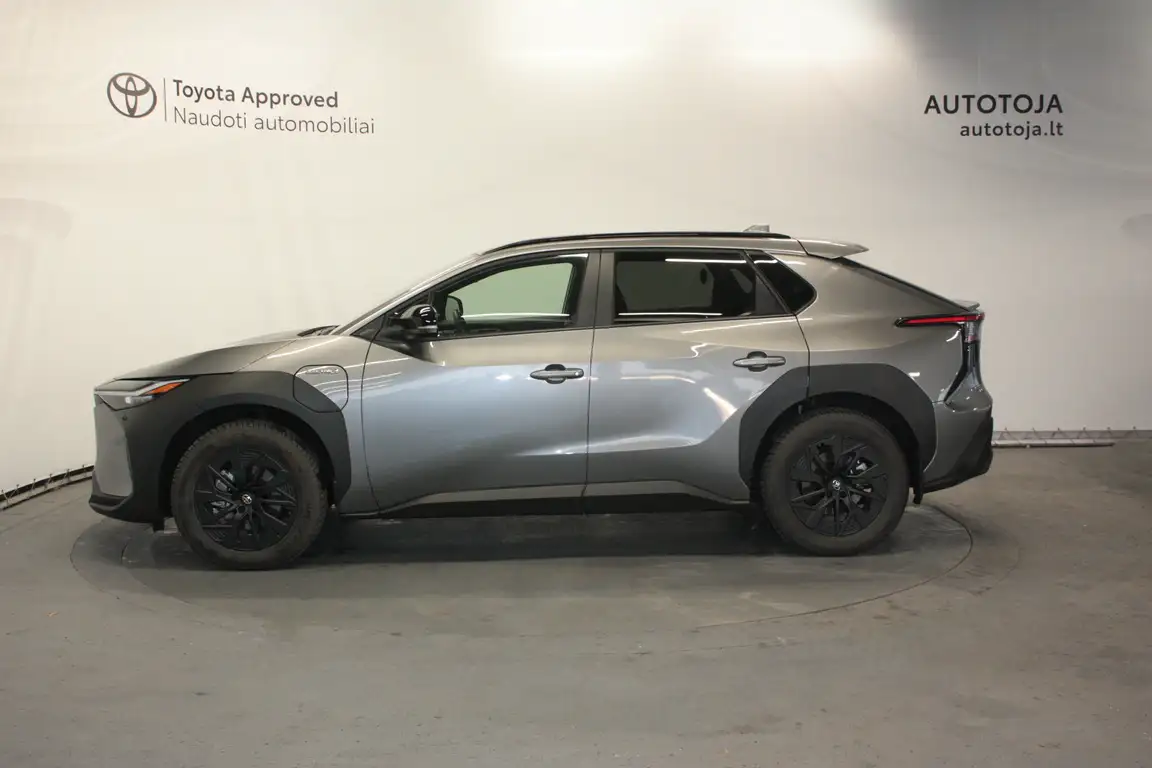 TOYOTA BZ