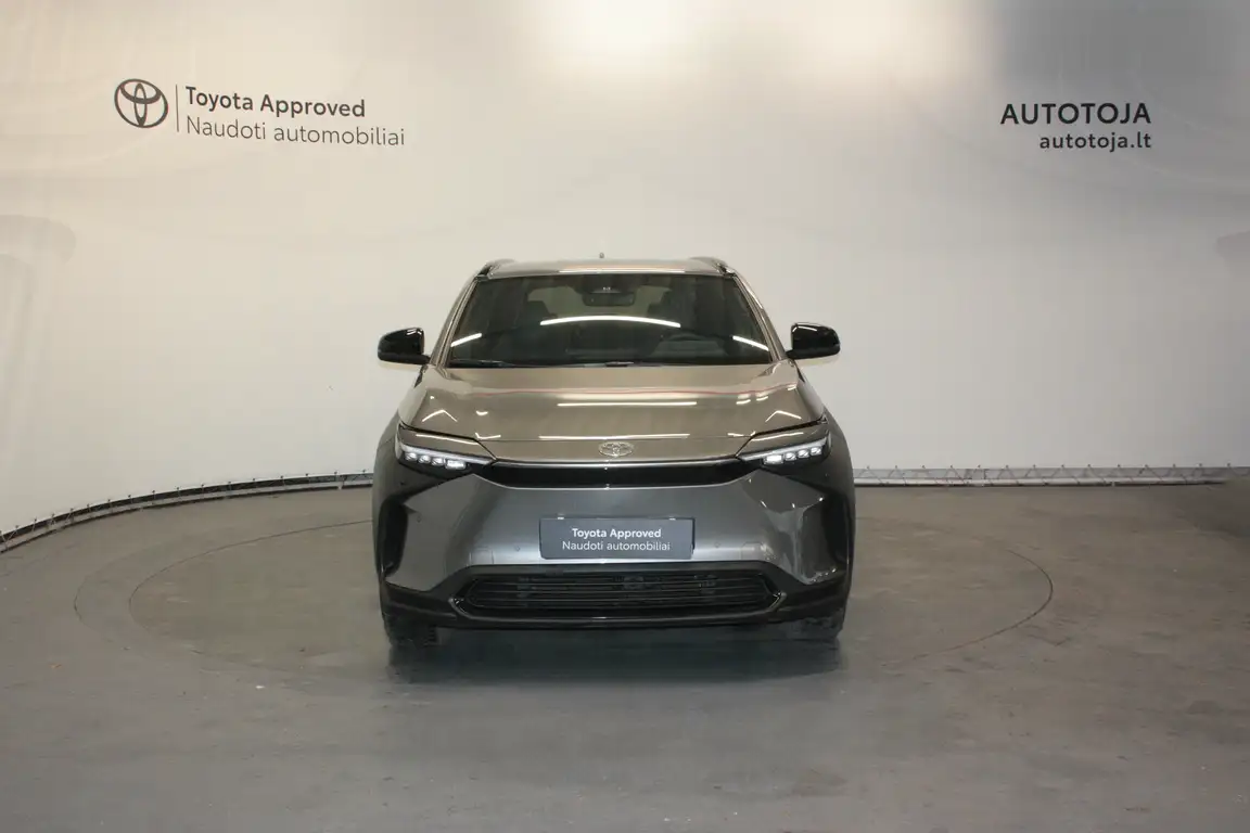 TOYOTA BZ