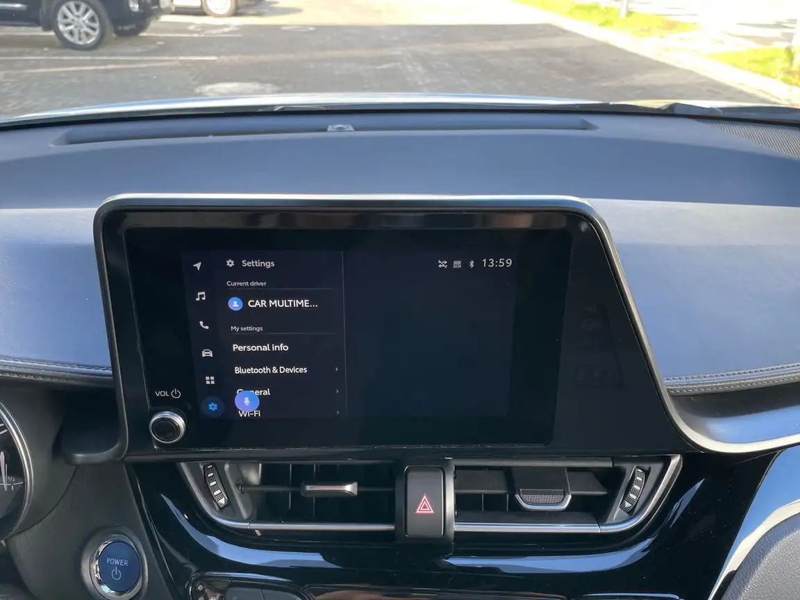 TOYOTA C-HR