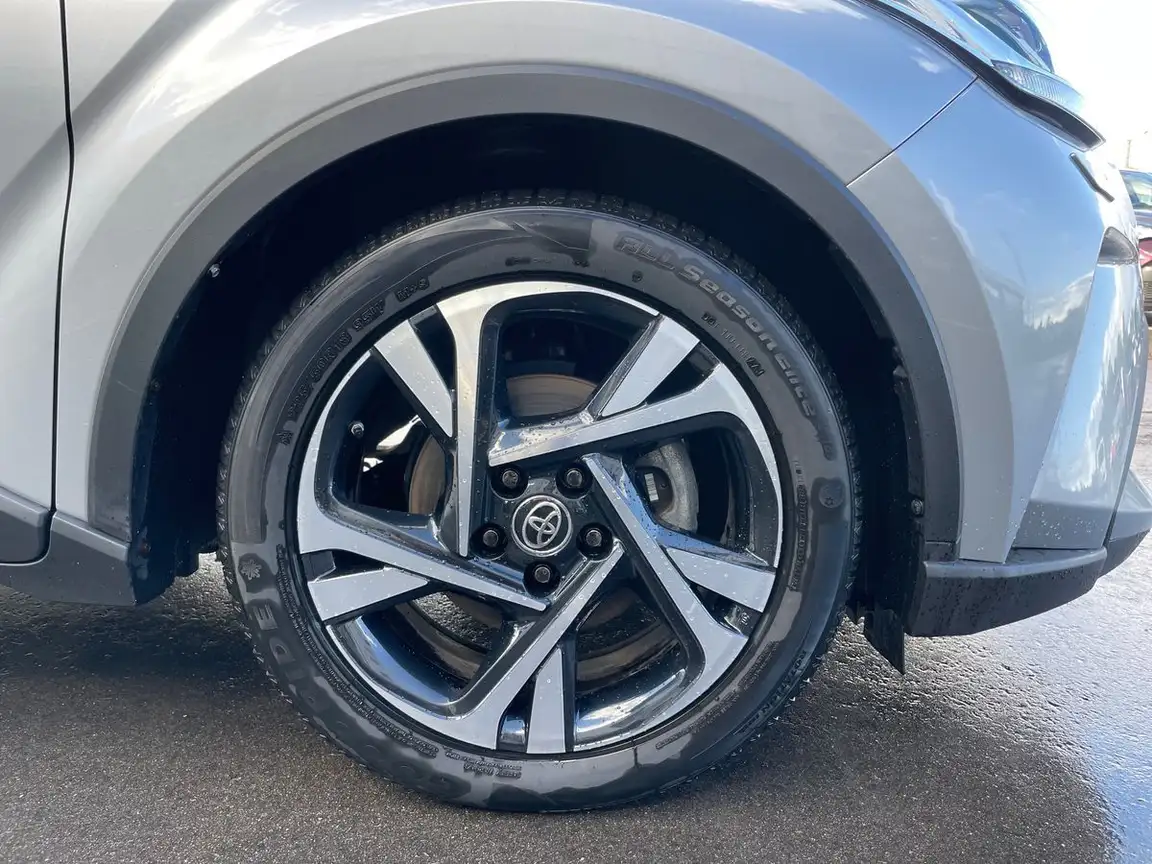 TOYOTA C-HR