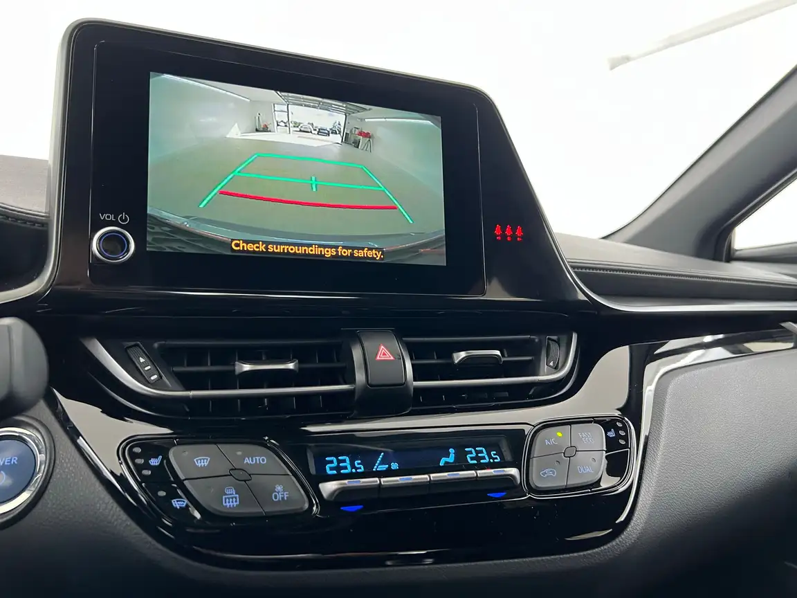 TOYOTA C-HR