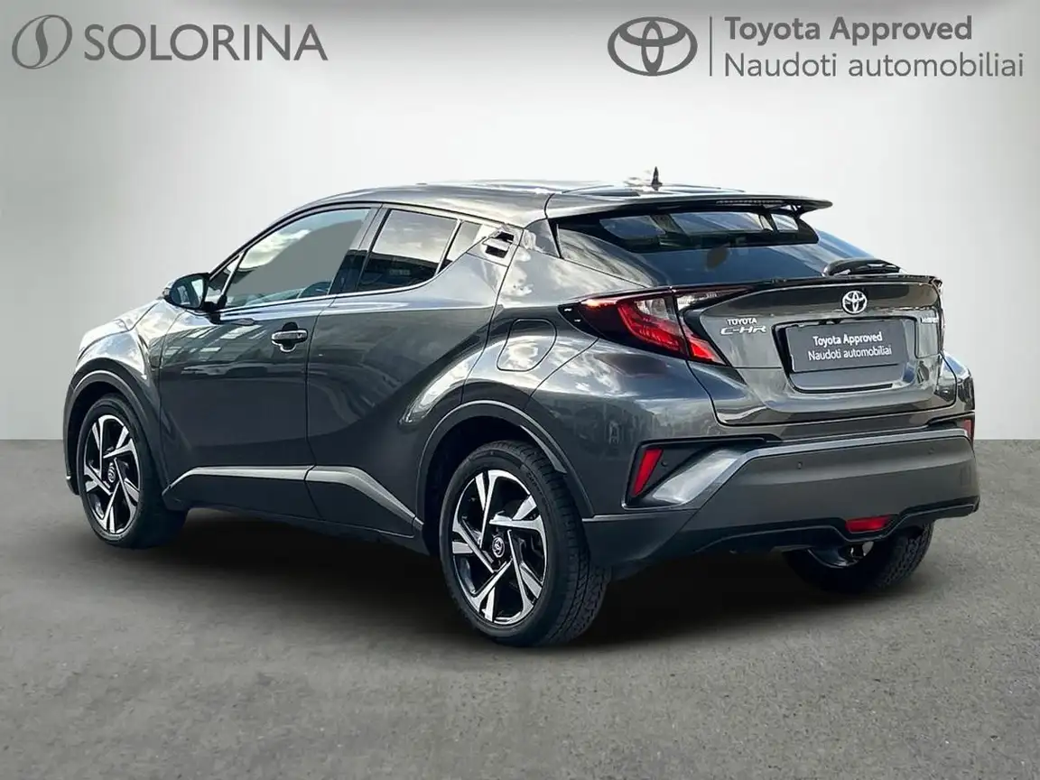 TOYOTA C-HR