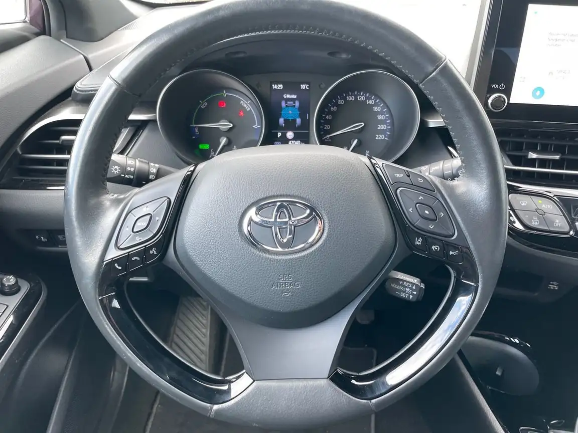 TOYOTA C-HR