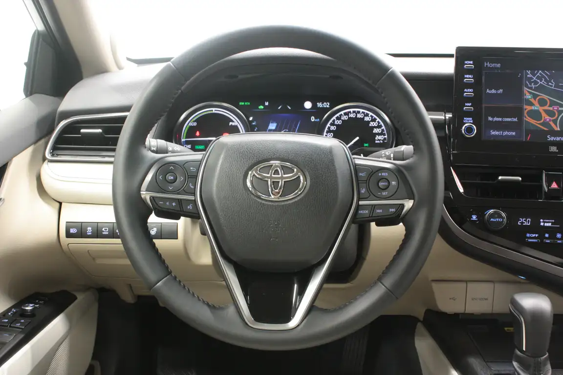 TOYOTA CAMRY