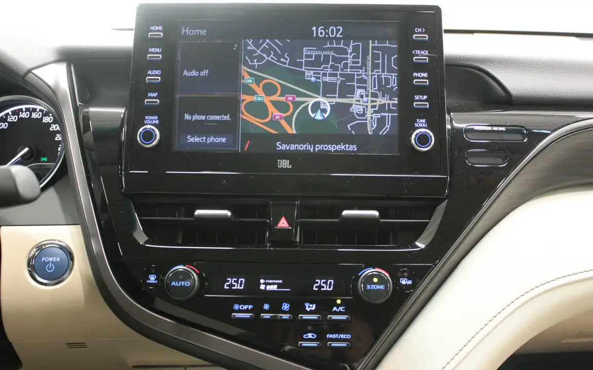 TOYOTA CAMRY