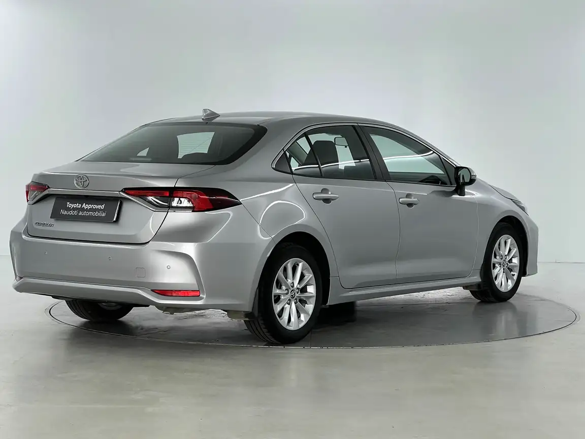 TOYOTA COROLLA