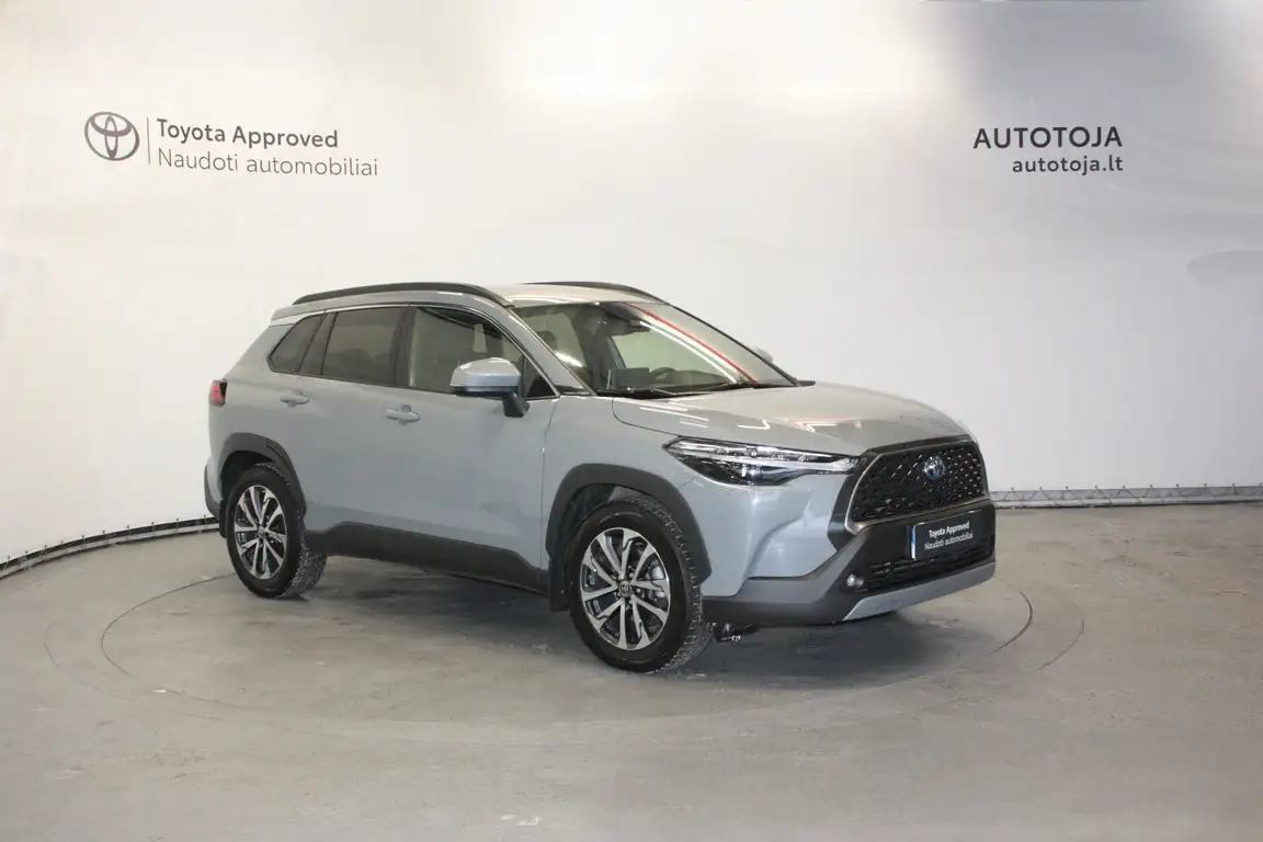 TOYOTA COROLLA CROSS