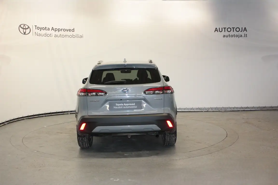 TOYOTA COROLLA CROSS