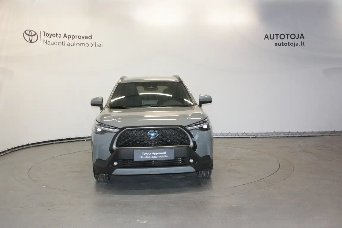 TOYOTA COROLLA CROSS