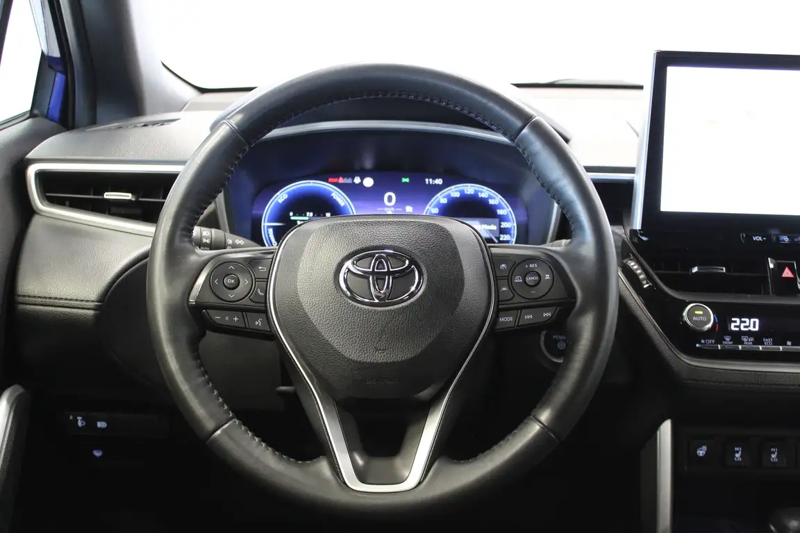 TOYOTA COROLLA CROSS