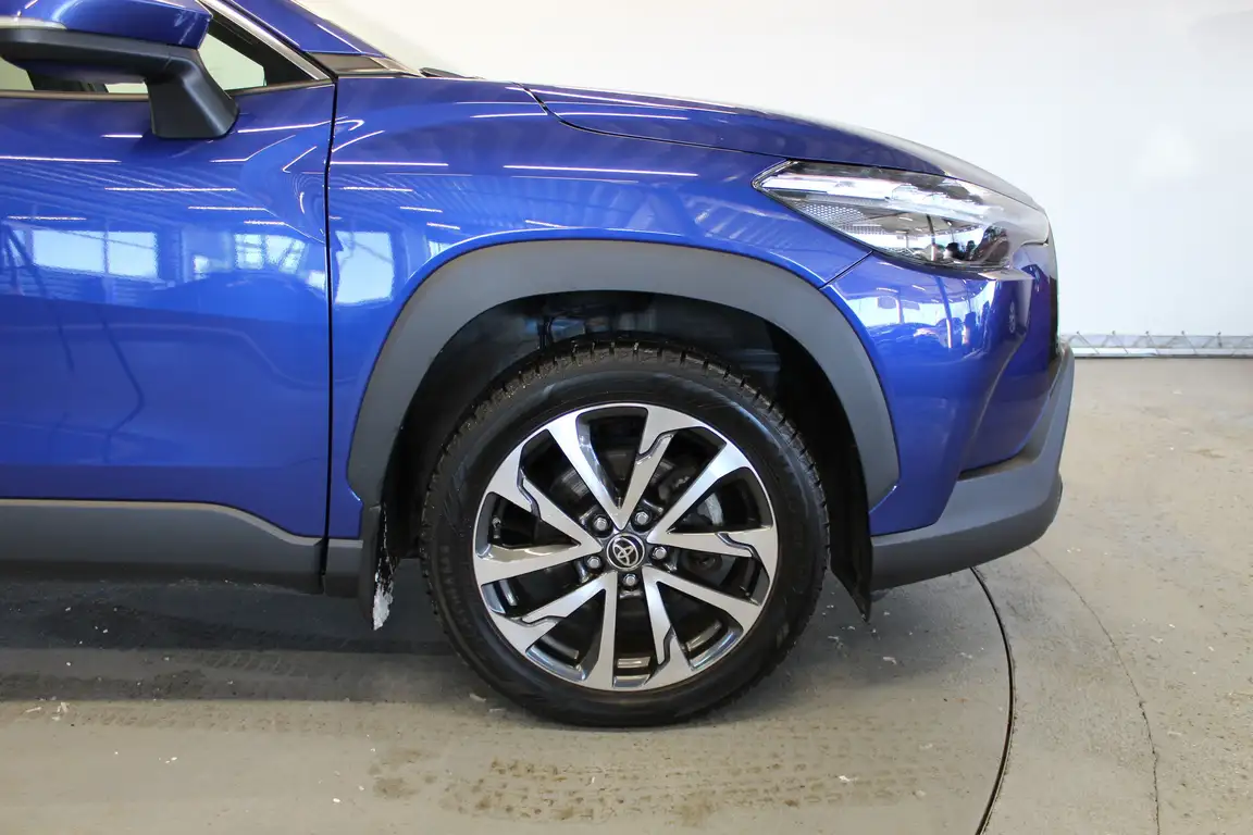 TOYOTA COROLLA CROSS