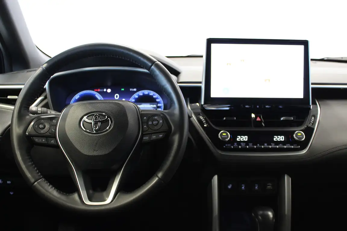 TOYOTA COROLLA CROSS