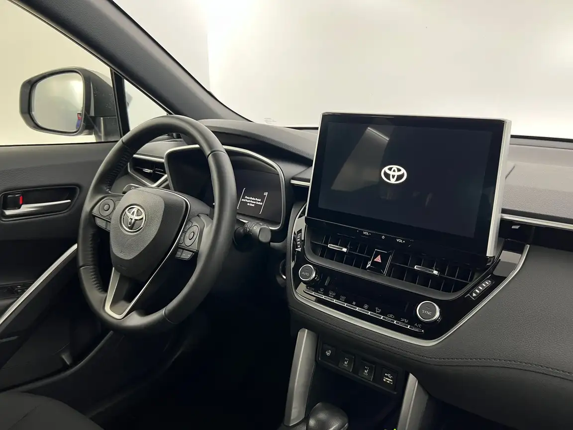 TOYOTA COROLLA CROSS