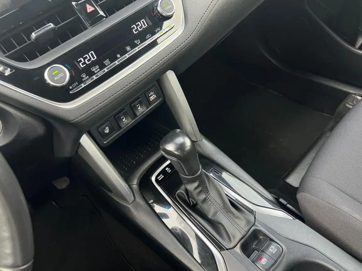 TOYOTA COROLLA CROSS