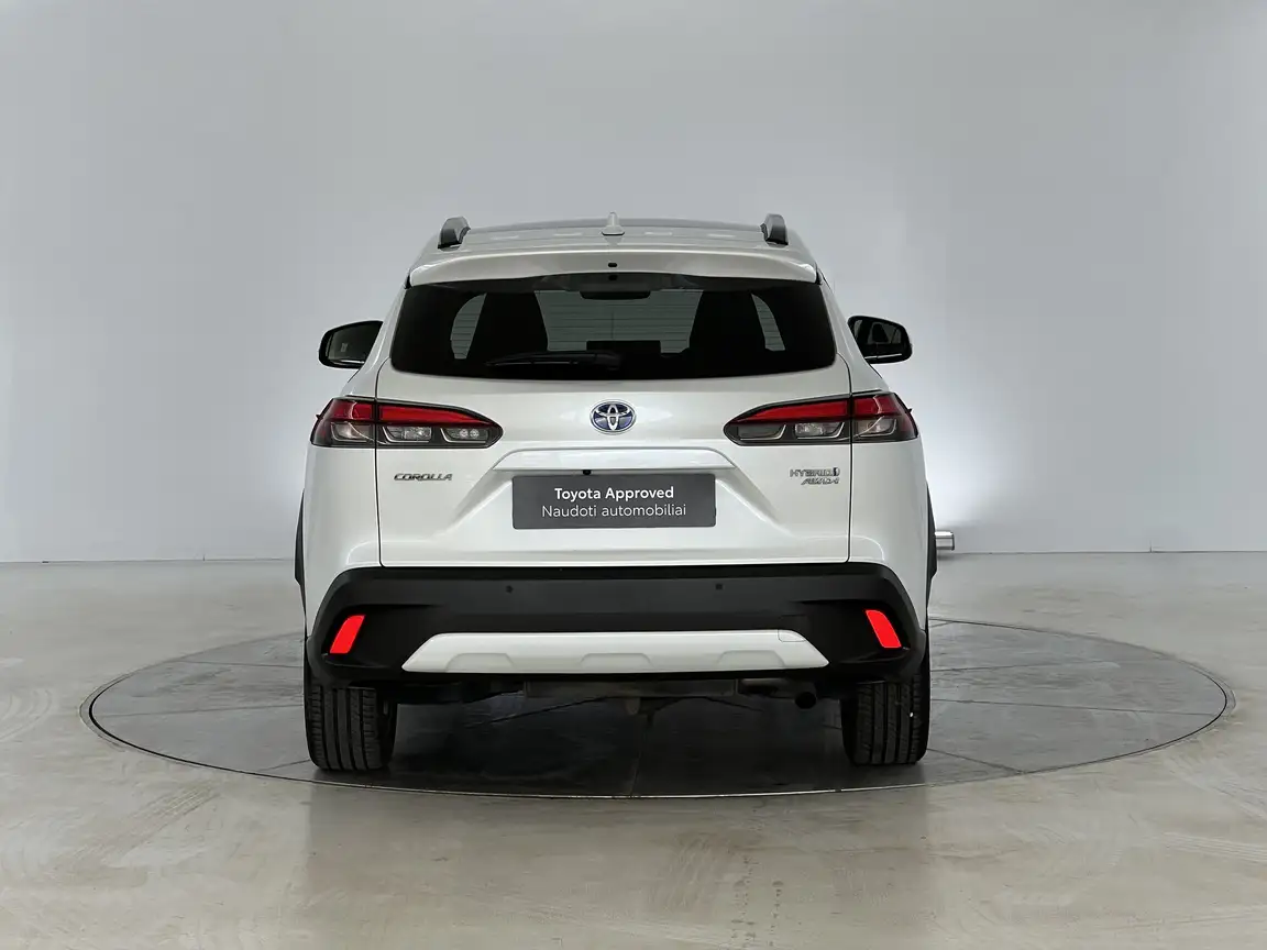 TOYOTA COROLLA CROSS