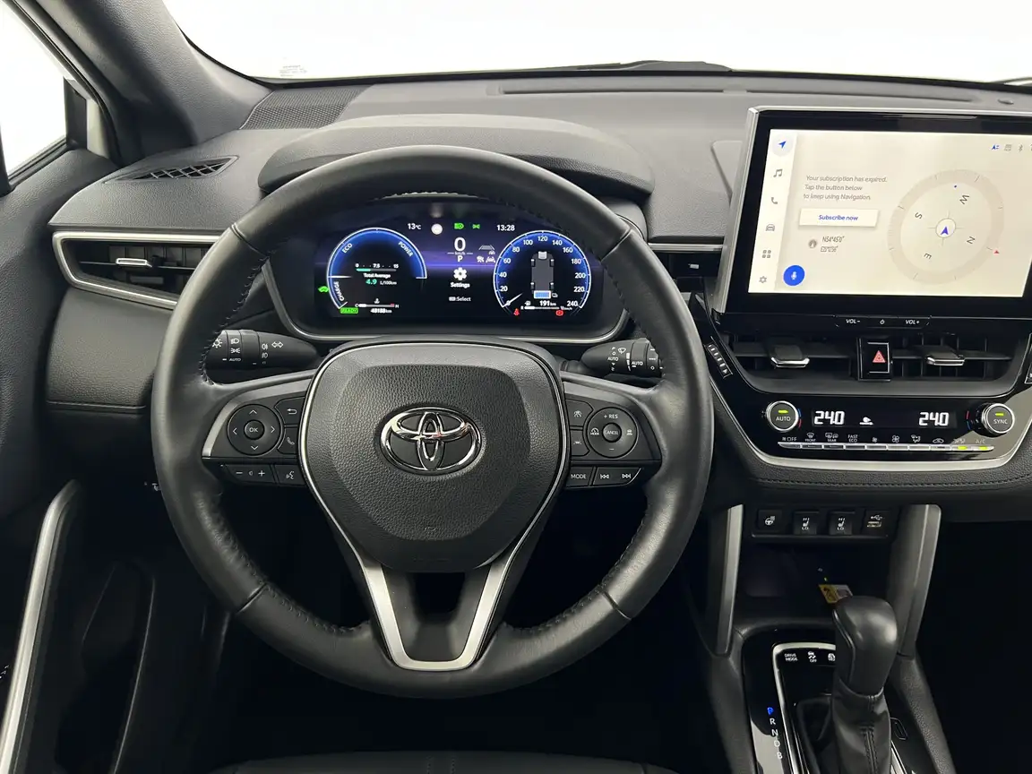 TOYOTA COROLLA CROSS