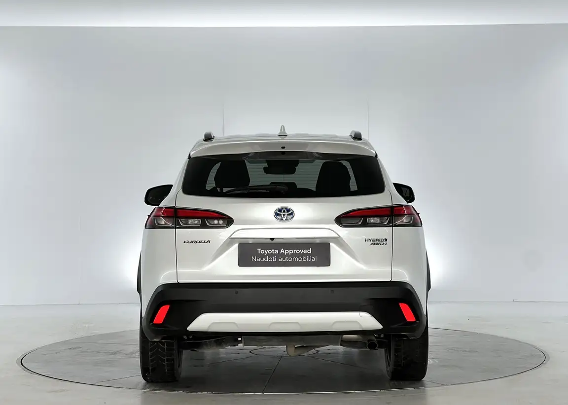 TOYOTA COROLLA CROSS