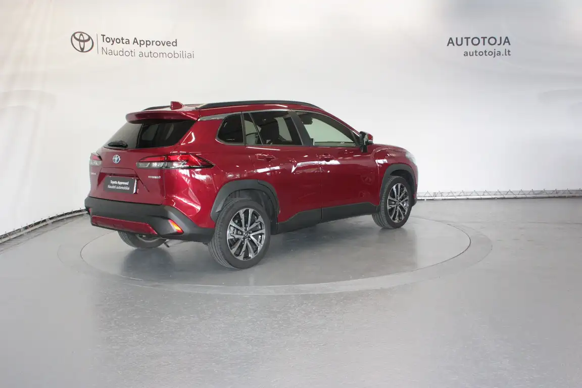 TOYOTA COROLLA CROSS