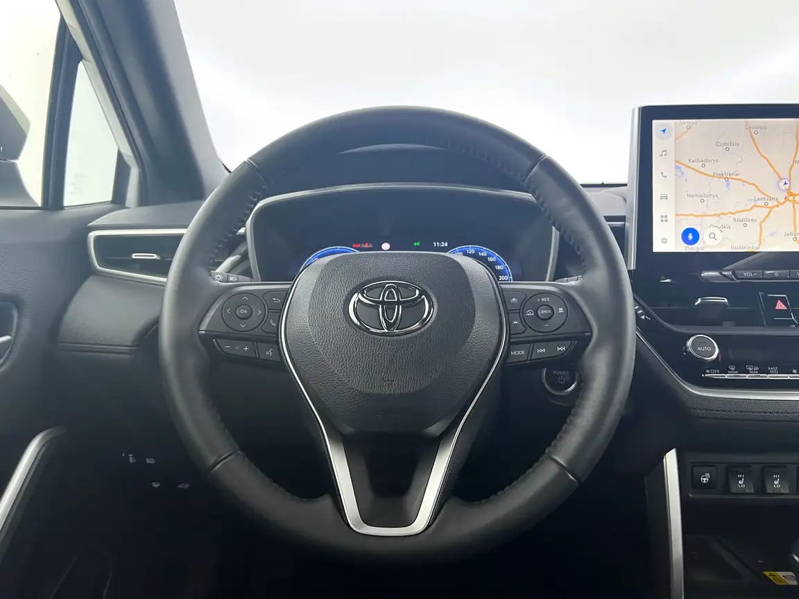 TOYOTA COROLLA CROSS
