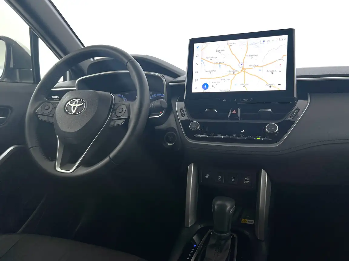 TOYOTA COROLLA CROSS