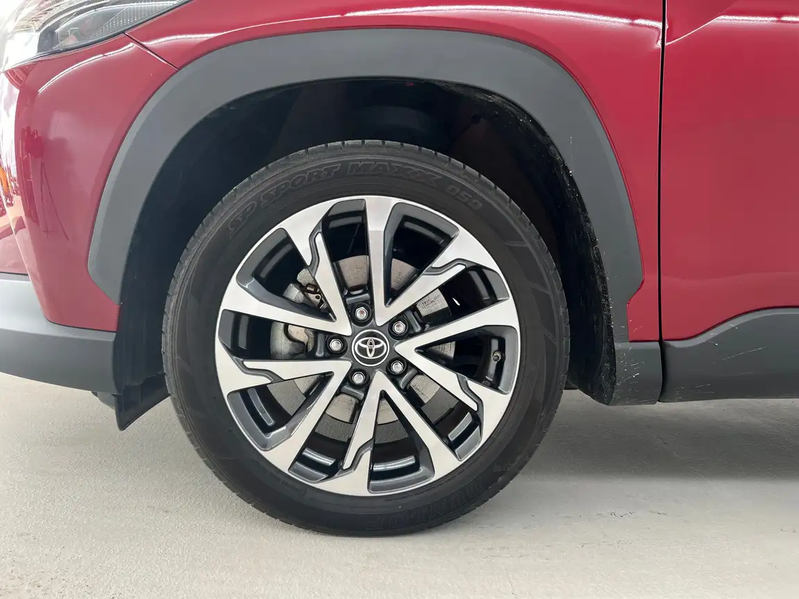 TOYOTA COROLLA CROSS