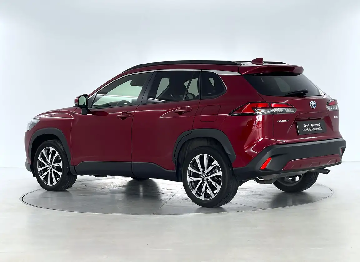 TOYOTA COROLLA CROSS