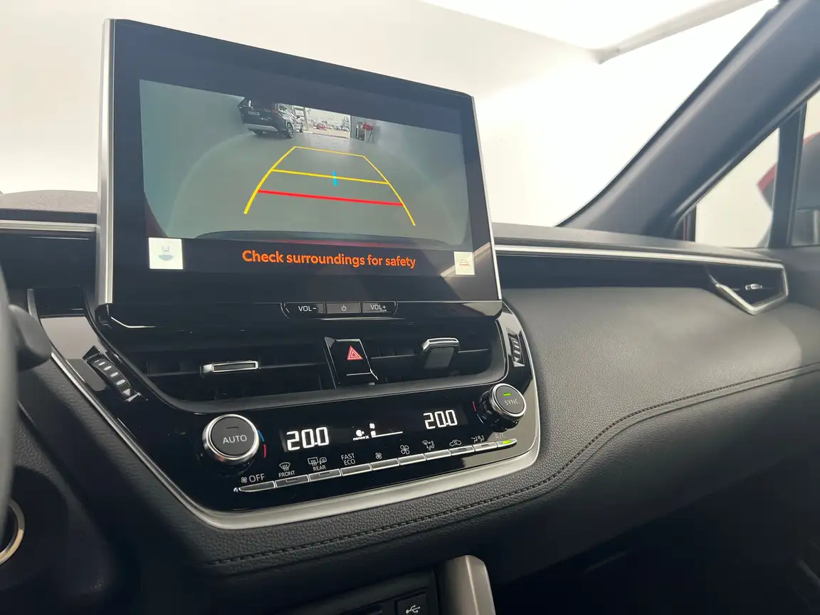 TOYOTA COROLLA CROSS