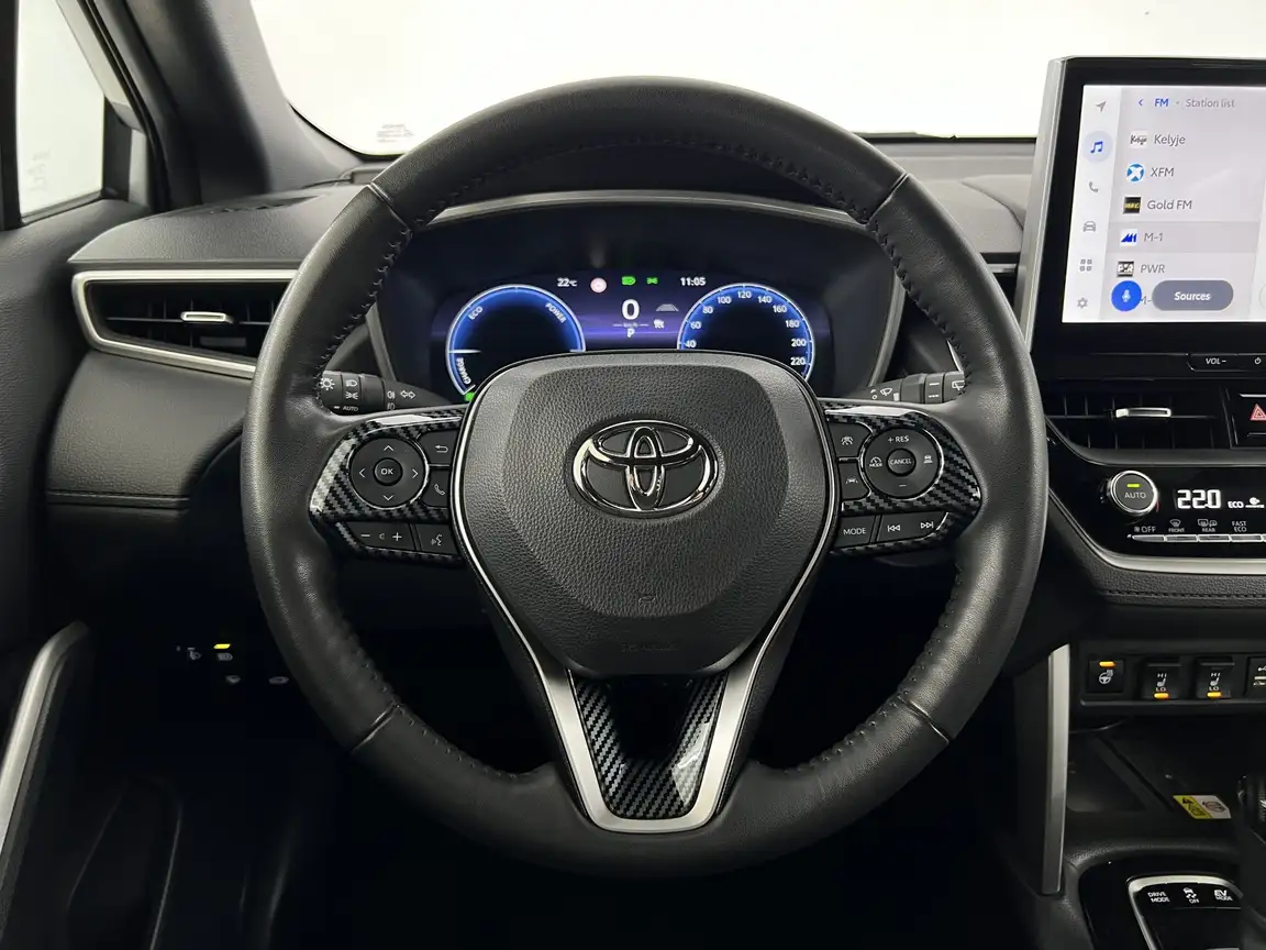 TOYOTA COROLLA CROSS