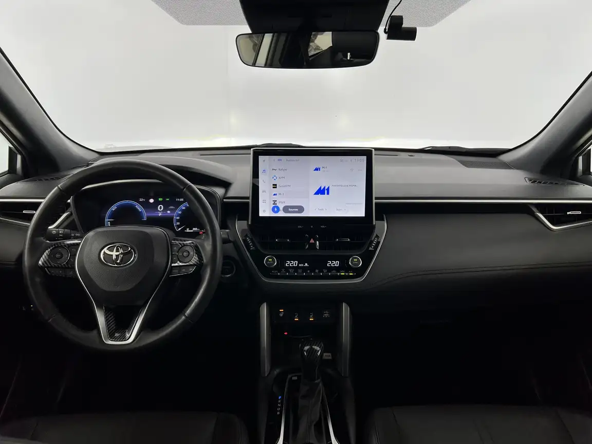TOYOTA COROLLA CROSS