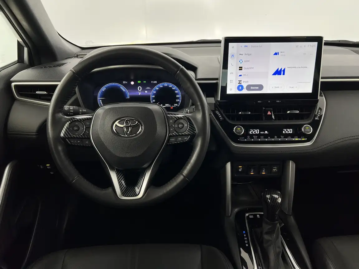 TOYOTA COROLLA CROSS
