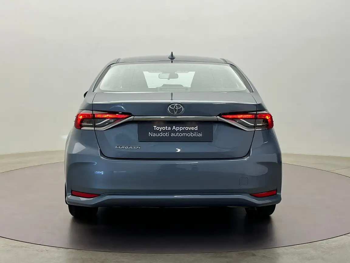 TOYOTA COROLLA