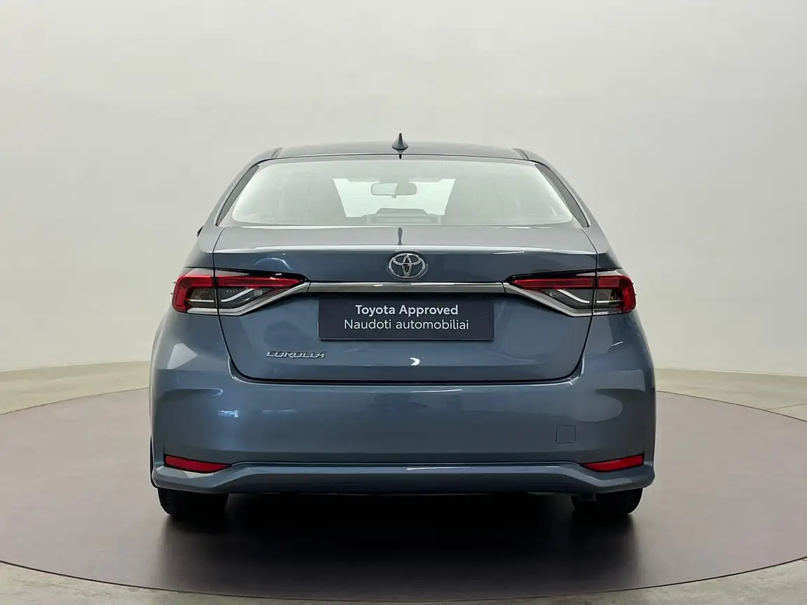 TOYOTA COROLLA