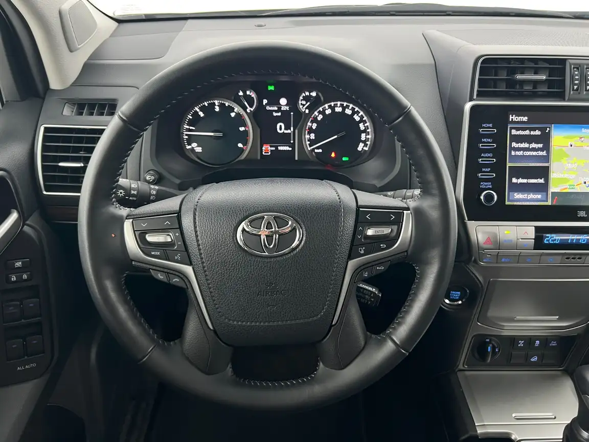 TOYOTA LAND CRUISER