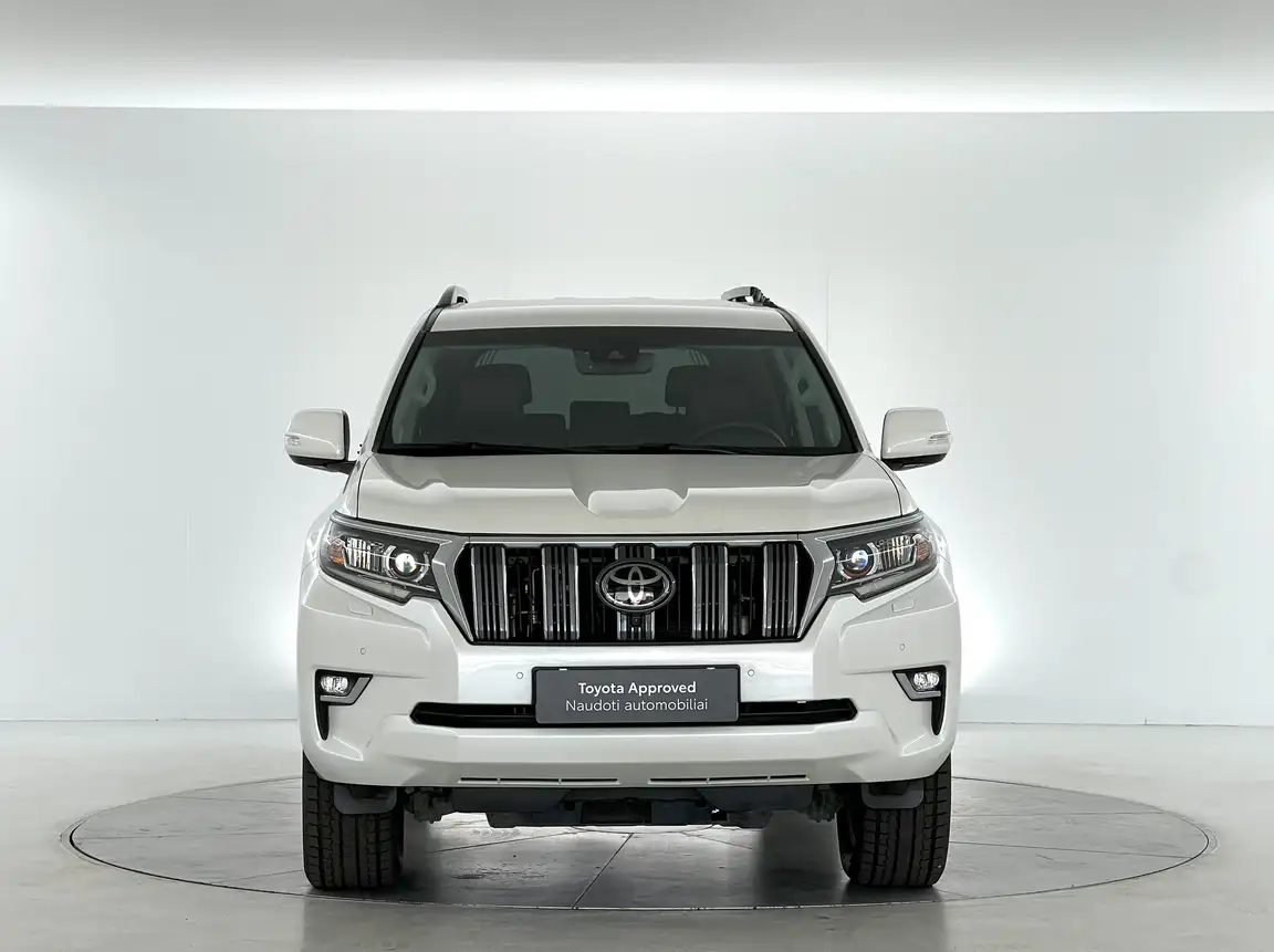 TOYOTA LAND CRUISER