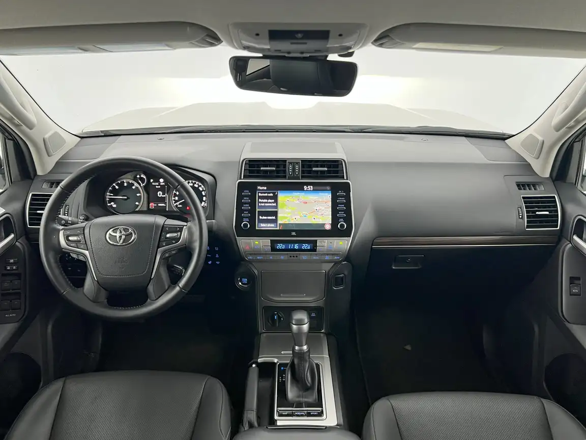 TOYOTA LAND CRUISER