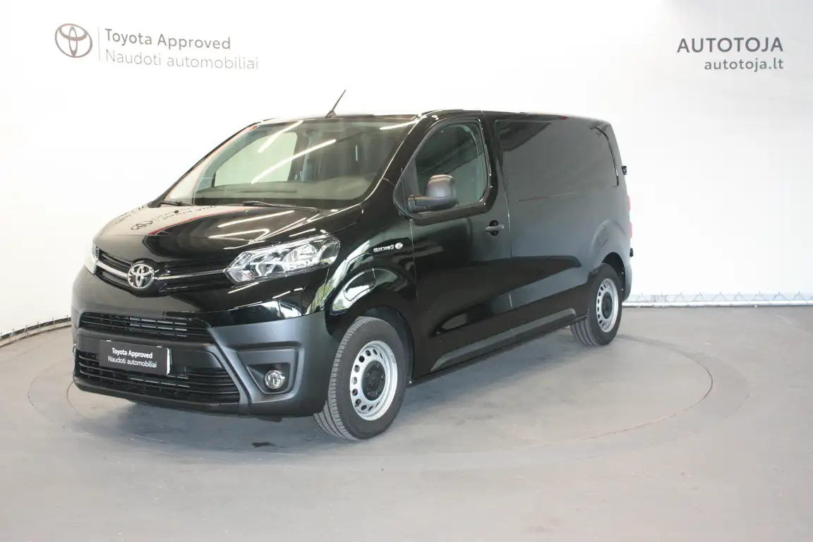 TOYOTA PROACE