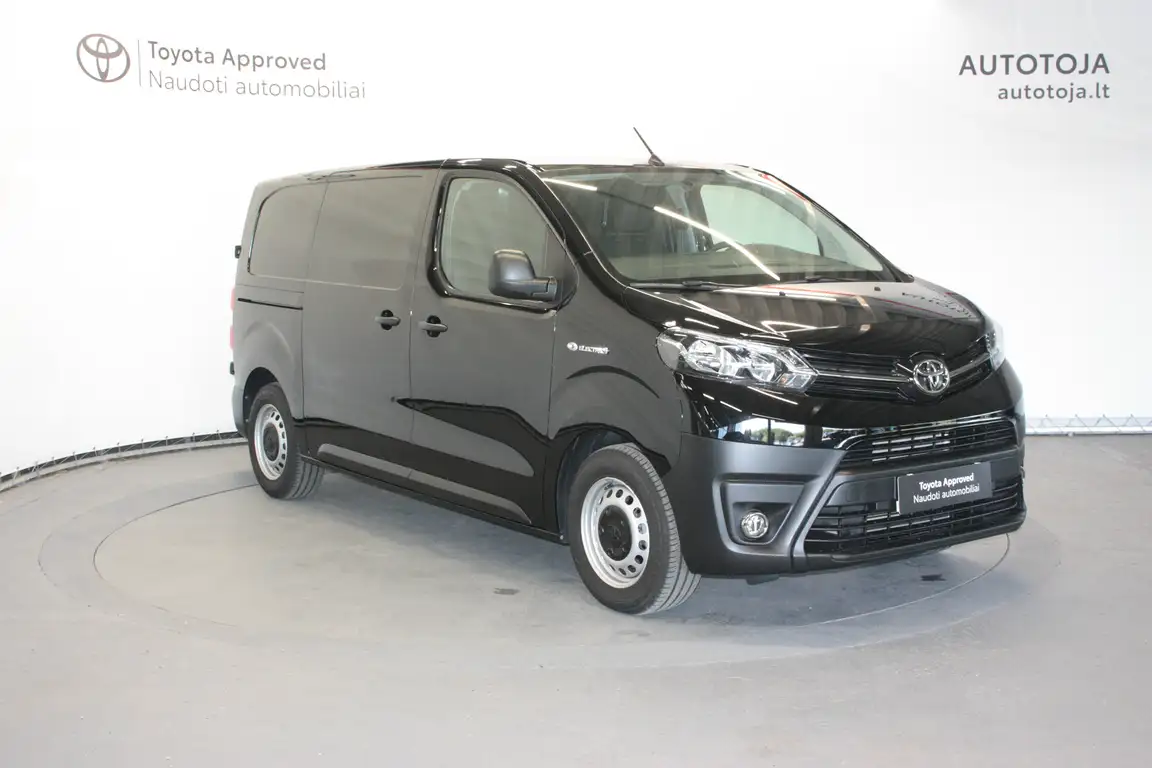 TOYOTA PROACE