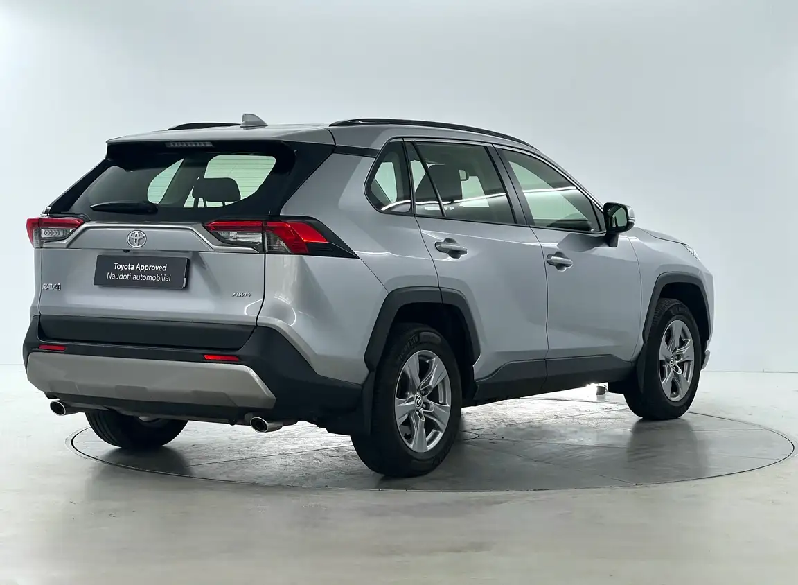 TOYOTA RAV4