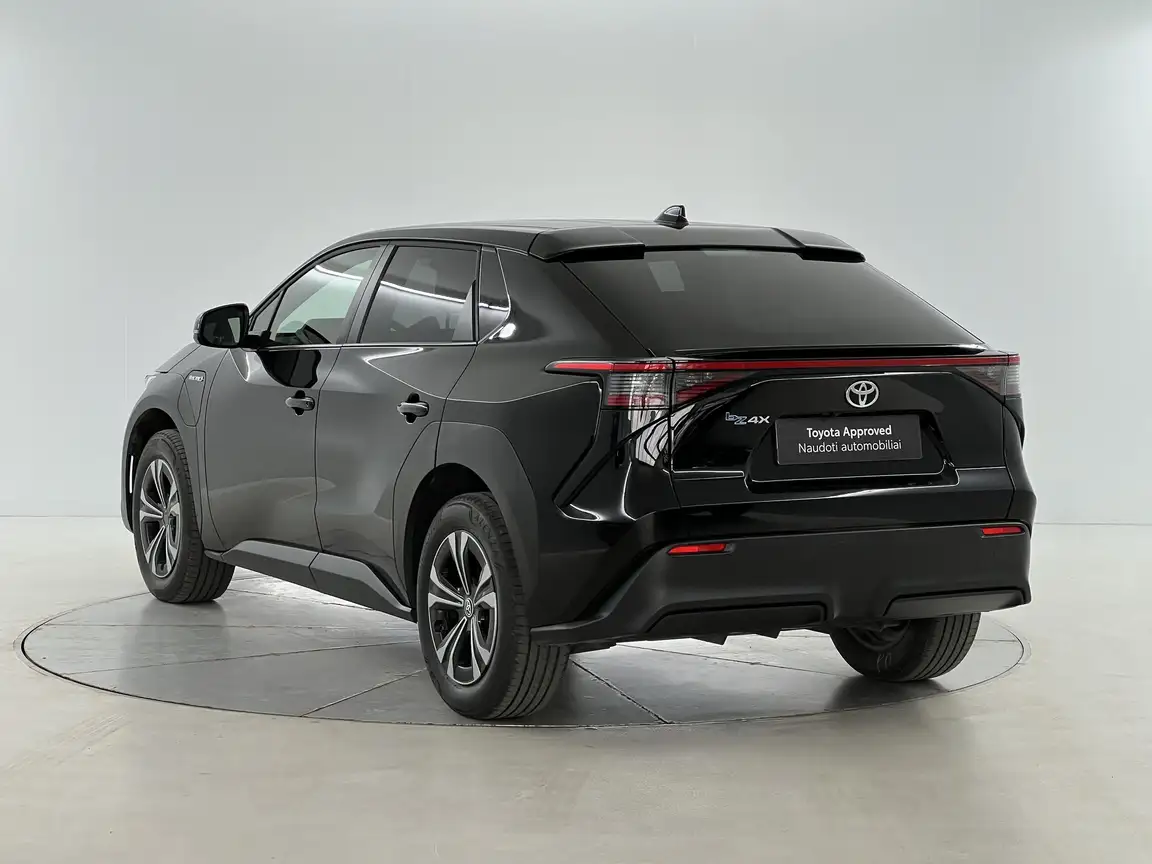 TOYOTA BZ4X