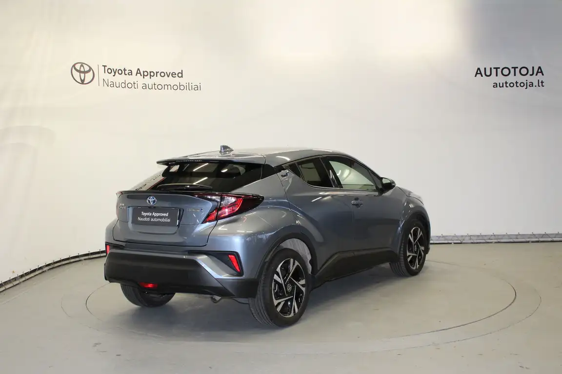 TOYOTA C-HR