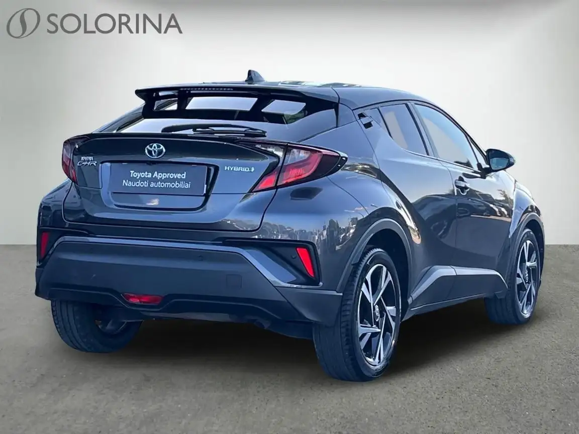 TOYOTA C-HR