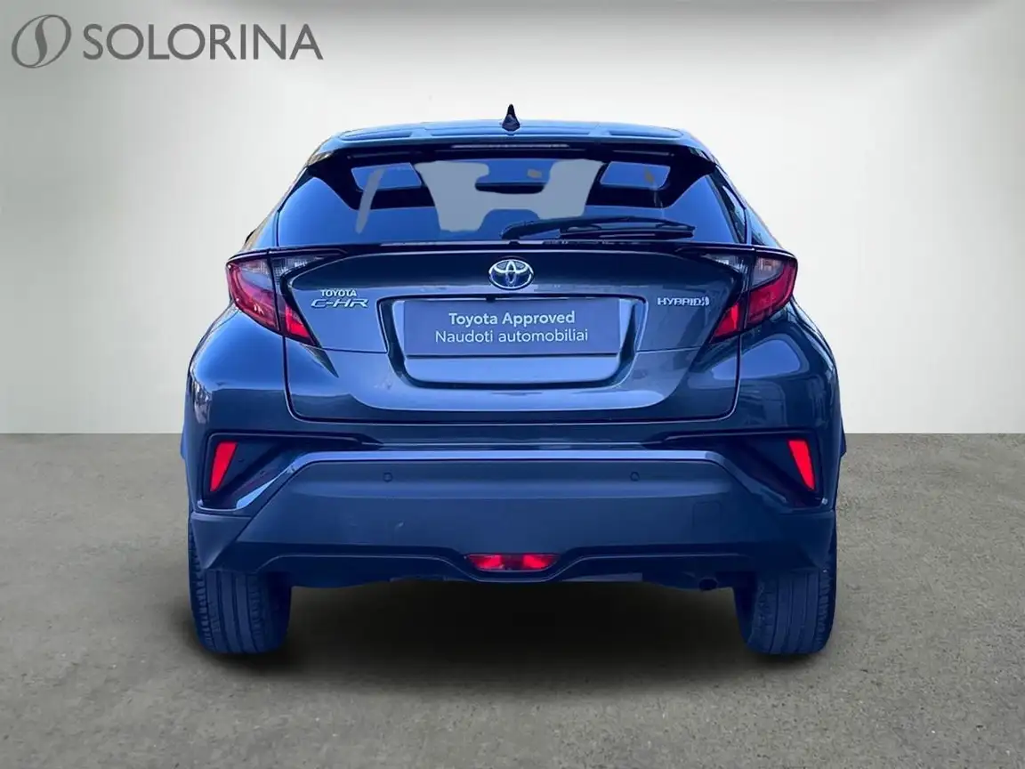 TOYOTA C-HR