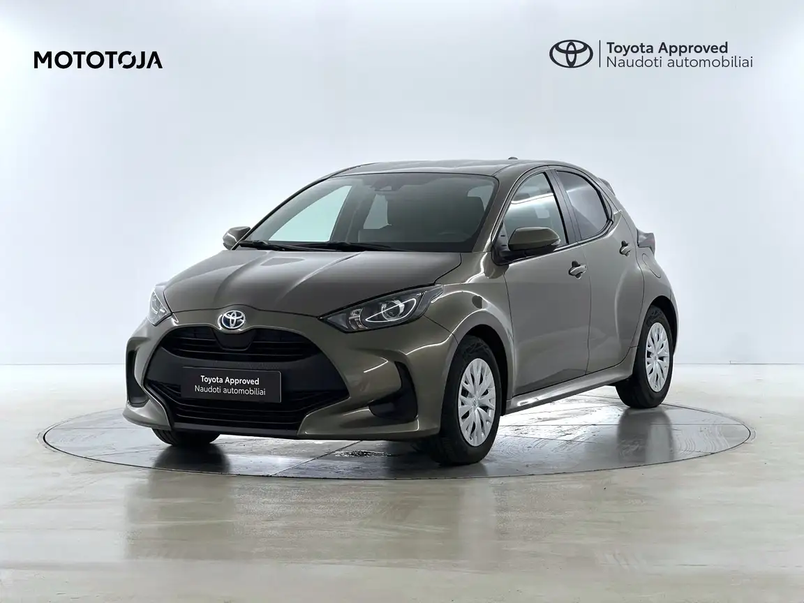 TOYOTA YARIS