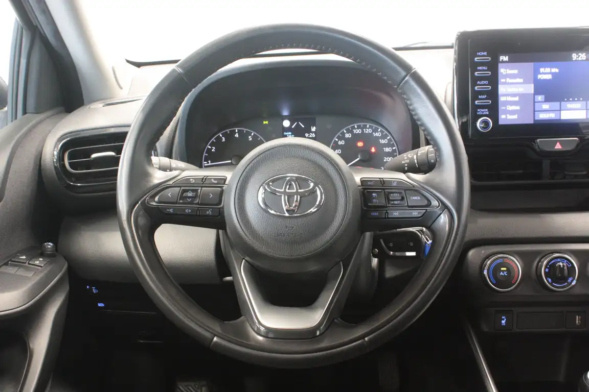 TOYOTA YARIS
